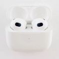 c by Breezy,  C Apple AirPods (Gen 3)  2CMME7300542